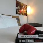 Novotel Am Tiergarten Otel 4*