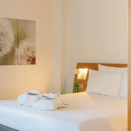 Novotel Am Tiergarten מלון 4*