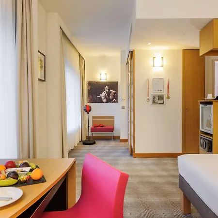 Hotell Novotel Am Tiergarten Berlin