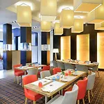 מלון Novotel Am Tiergarten 4*