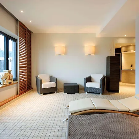 Novotel Am Tiergarten Otel 4*